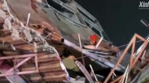 Colapsa edificio en China