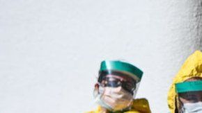 Los trabajadores de la salud sufren un riesgo mayor de contraer covid-19.