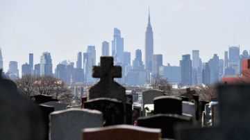 Las solicitudes de servicios en los cementerios de Nueva York se han disparado.