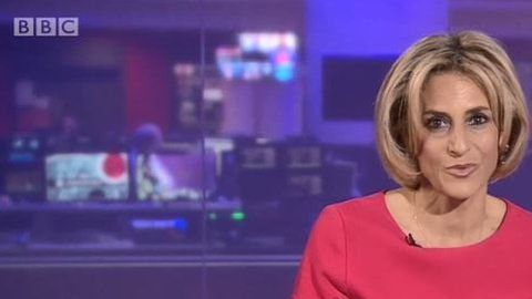 Emily Maitlis es periodista presentadora del progama Newsnight de la BBC.