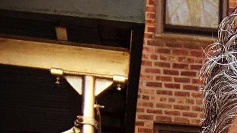 Anthony Almojera, con su mascarilla.