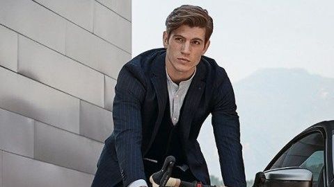 La BMW Ultimate Riding Machine es la bicicleta ideal para aquellos aficionados del ciclismo que buscan siempre rodar con todo el estilo y lo mejor de la tecnología.