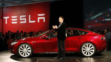 Tesla anunció que probablemente reabra su única planta en Estados Unidos el próximo 4 de mayo.