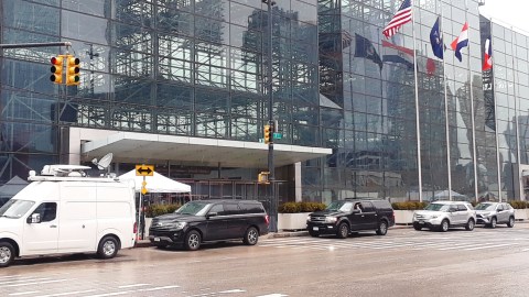 Javits Center también ha sido transformado con 2 mil camas