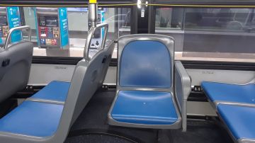 Interior de bus MTA.