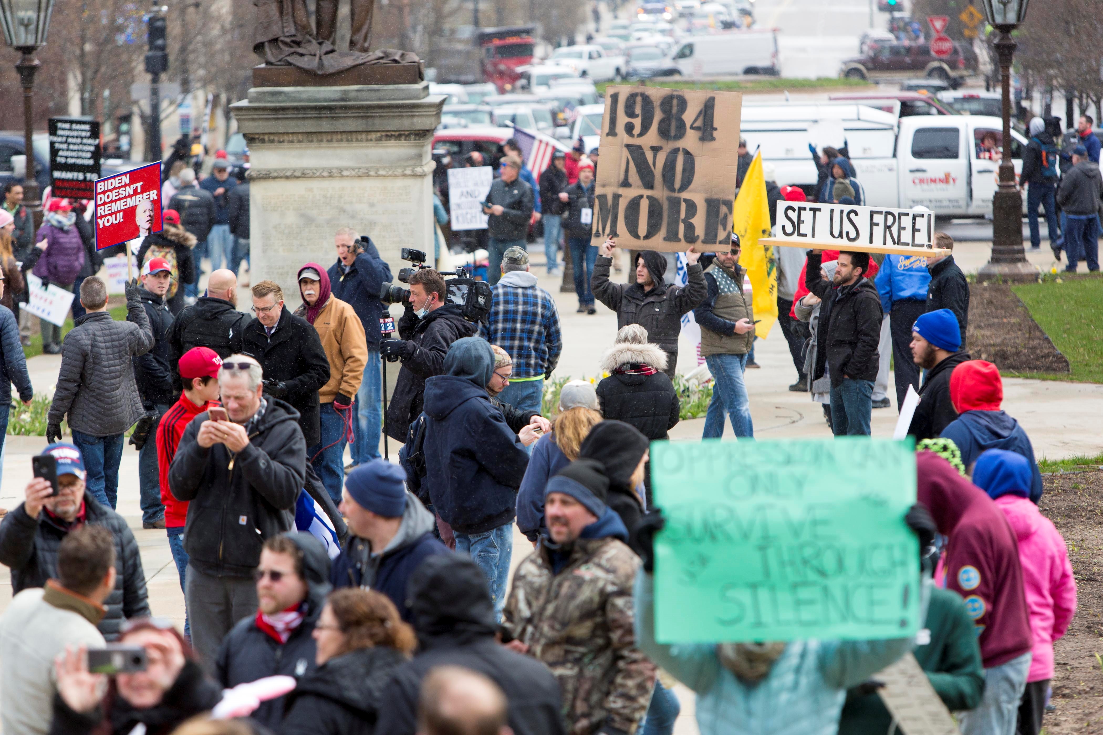 Manifestantes pro Trump en Lansing, Michigan.