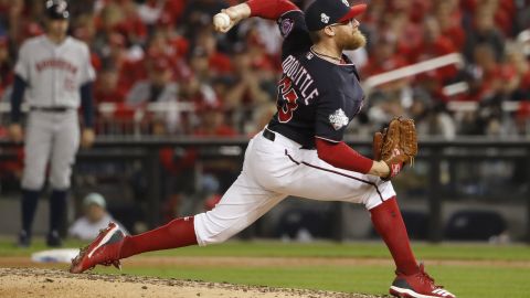 El relevista de los Nationals de Washington se pone creativo al momento de entrenar en casa.