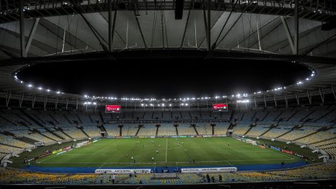 Perú ante la triste realidad de reanudar con estadios vacíos.