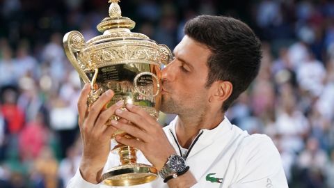 Como era de esperarse, “Nole” ganó la peculiar partida.