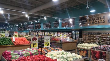 Área de vegetales en uno de los supermercados de la cadena Lidl. ARCHIVO