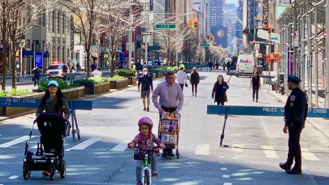 A lo largo de agosto, se organizarán más de 120 eventos en las calles junto con operaciones diarias de calles abiertas en los cinco condados.