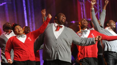 Imagen de unos cantantes de góspel en una iglesia de Indianapolis.