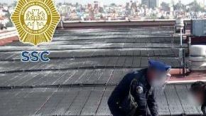 Policías de Ciudad de México evitaron que un hombre de 19 años se quitara la vida.