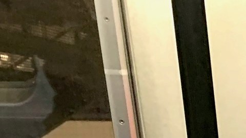 Trabajadores de las minorías son los que más están usando el Subway durante la pandemia.