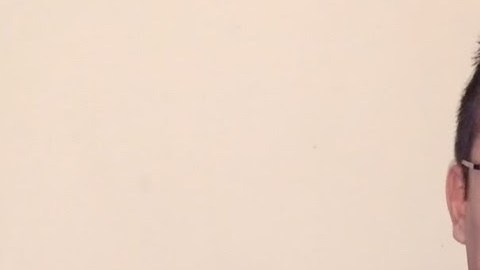 Adrián Hernández, originario de México y padre de familia.