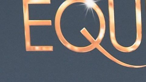 Arjen Robben junto a su esposa Bernadien.