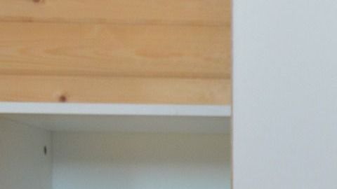 La Academia Estadounidense de Pediatría no recomienda televisión (o medios de pantalla como juegos de computadora, videos o similares) para niños menores de 2 años.