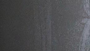 El niño espera poder reunirse pronto con sus amigos.