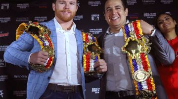 Canelo y Eddy Reynoso fueron nombrados como el boxeador y el entrenador del año (2019).