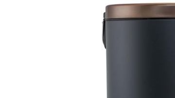 Cesto de basura Elama / Cortesía: homedepot.com