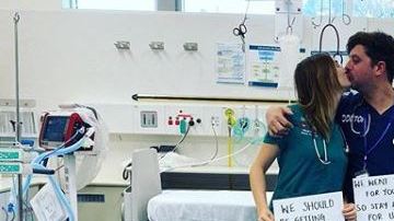 Con este mensaje, les piden a todos que se queden en casa.