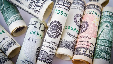 25,000 familias vulnerables de California recibirán el dinero.