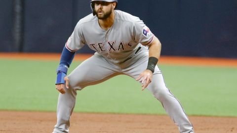 Joey Gallo, de los Rangers de Texas, ganó sus cuatro compromisos de la jornada inaugural.