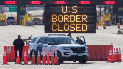 CANADA-US-VIRUS-HEALTH-BORDER