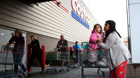 Costco se está esforzando por salvar la Pascua de los hogares.