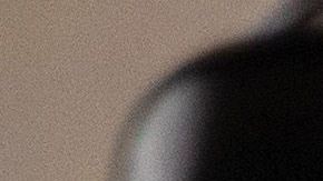 Un especialista de salud totalmente protegido en una sala de atención médica de los Estados Unidos.