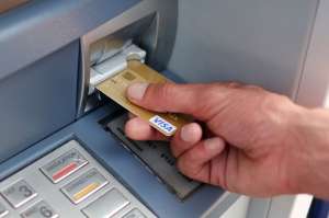 Delincuencia sin límites: ladrones se llevaron un ATM completo en Nueva York