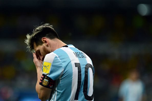 Messi vomitó durante el vuelo a San Juan porque sufrió de mareo.