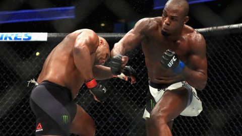 Jon Jones ha estado envuelto en varios escándalos durante su carrera.