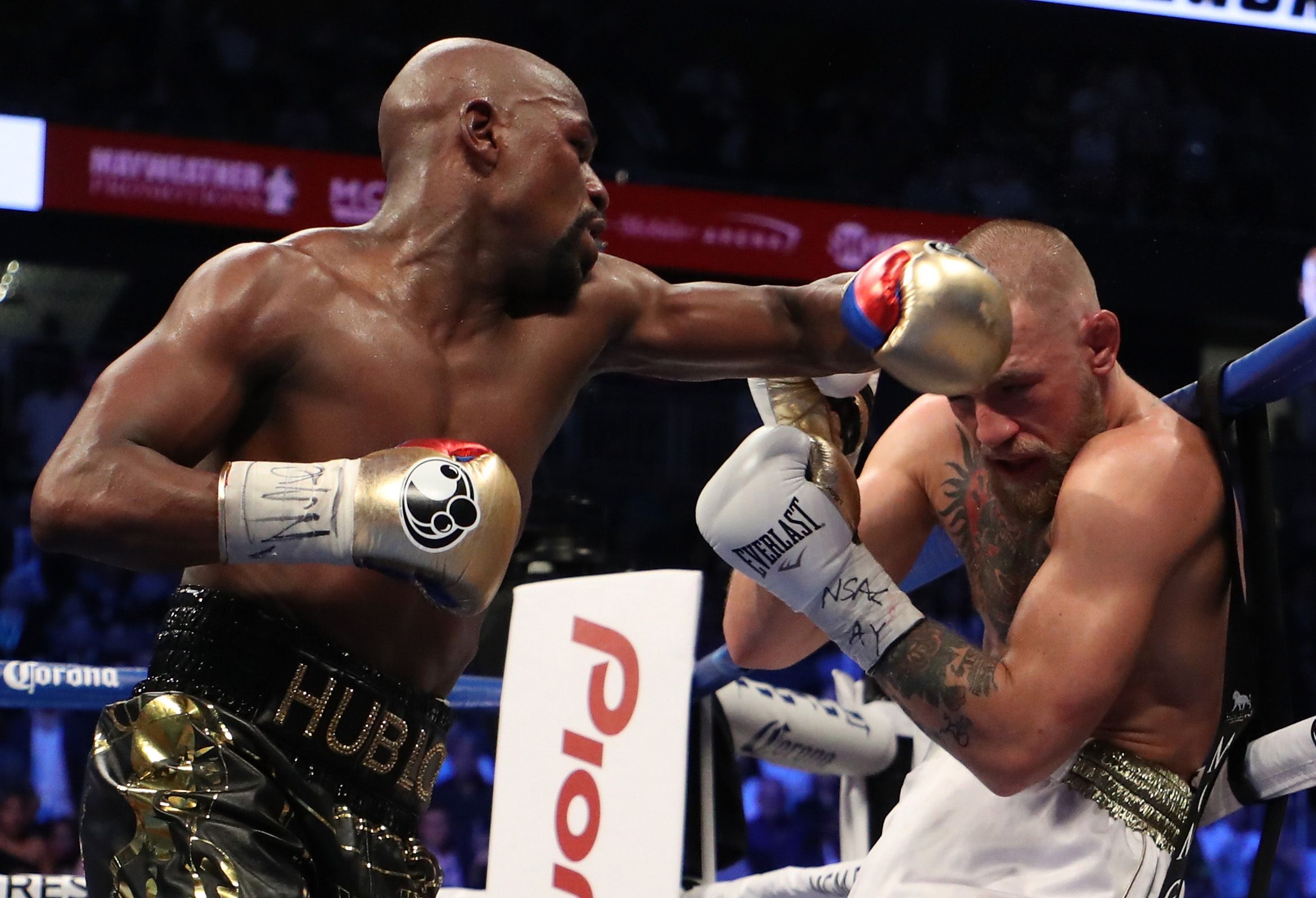 ¿Prepara Regreso? Floyd Mayweather Hace Sparring Y Se Burla De McGregor ...