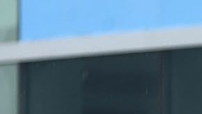 Fila para salir de Puerto Rico en avión tras el paso del huracán María.