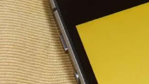 La víctima contactó a su agresor por Grindr