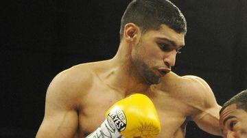 Amir Khan ha sido muy solidario, aportando su mayor esfuerzo en la lucha contra el coronavirus.