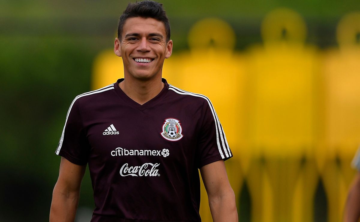 Héctor Moreno presenta al mundo a su segunda hija con una hermosa foto