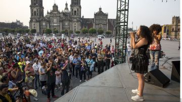 Los habitantes de Ciudad de México cantarán ahora desde su casa.