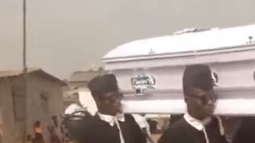 En Ghana se gasta más por los funerales que en las bodas.
