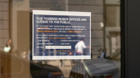 Las solicitudes de desempleo e están empezando a estabilizar, en máximos, en Nueva York y California./Shutterstock