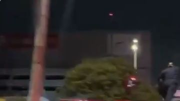 El uniformado arriesgó su vida para salvar al sujeto,