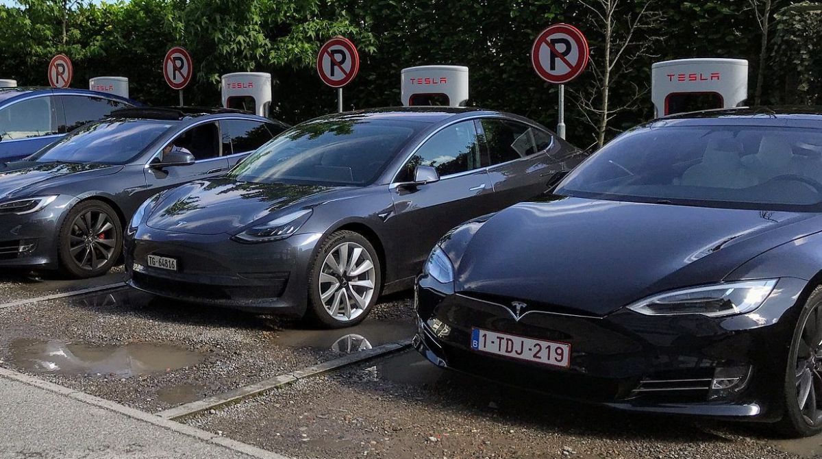 Los autos de Tesla salvan a los peatones de atropellamientos fatales