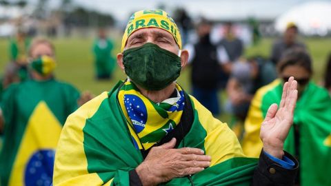Los seguidores de Bolsonaro defienden su gestión.