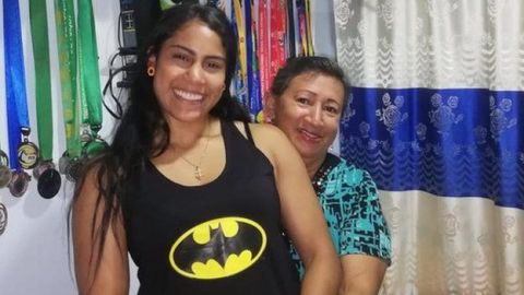 Isabel dice que las necesidades que pasó con su madre la llevaron a considerar una vida criminal.