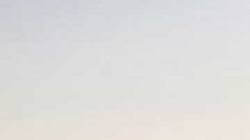 Las playas están abiertas con restricciones.