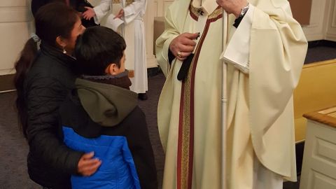 El Arzobispo de Newark el cardenal Joseph Tobin, dispuso las nuevas medidas para regresar a las iglesias. /Luis F. Cañarte