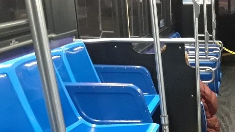 Autobuses vacíos durante el confinamiento en NYC