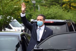 Gobernador Cuomo permitirá que las visitas vuelvan a los hospitales incluyendo en NYC
