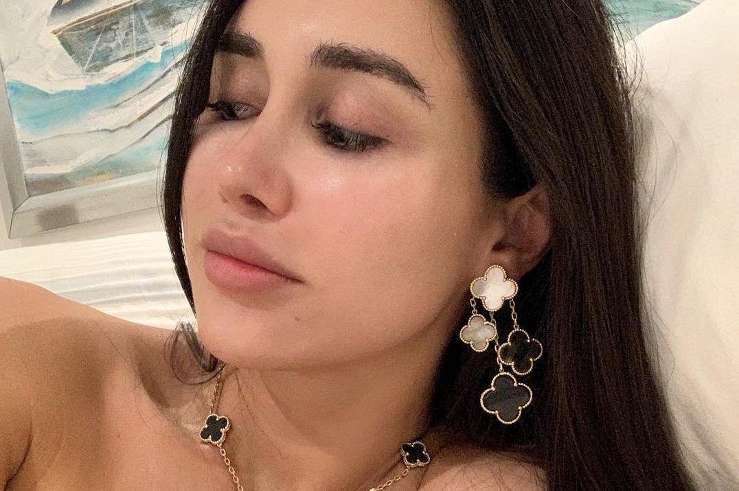 Joselyn Cano sale con transparencias en el sostén de su bikini | El